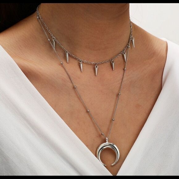 Necklace Layered Tassel & Horn Zinc Alloy BOHO - Picture 1 of 12